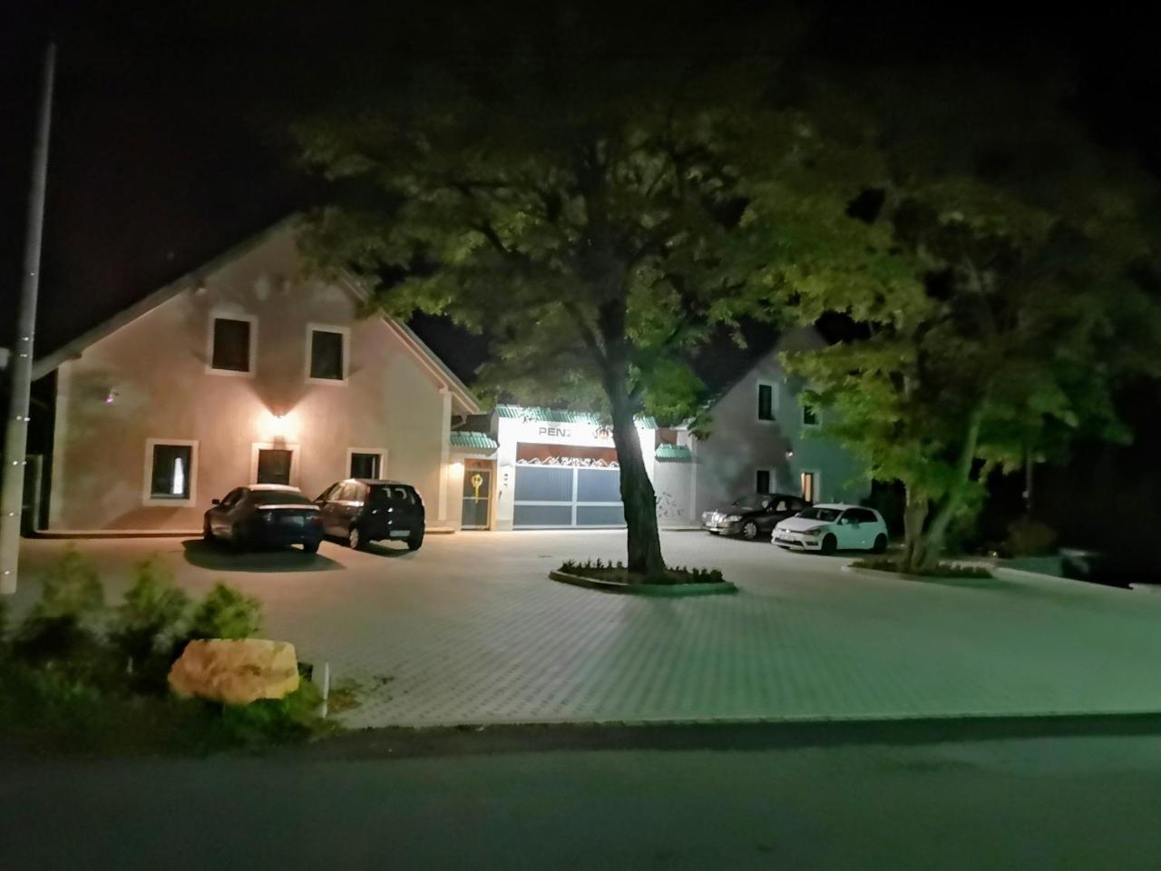 Penzion Merica Bor Bagian luar foto